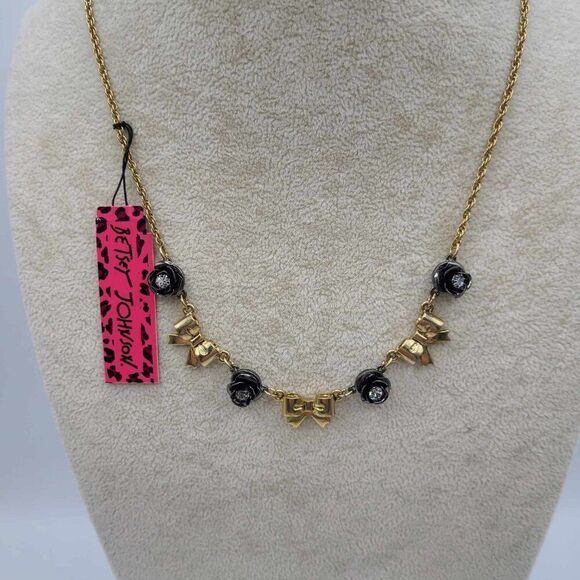 Betsey Johnson Black Rose Gold Tone Bow Delicate Necklace NWT! - Picture 6 of 8